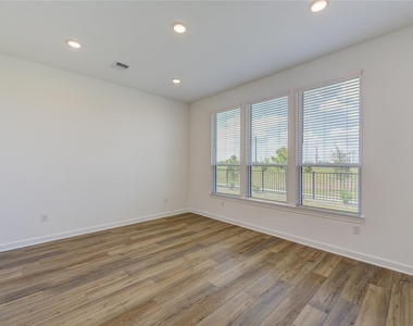 25326 Loch Doon Drive - Photo Thumbnail 21