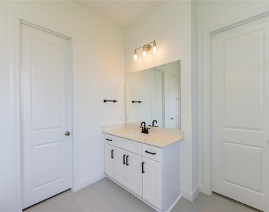 25326 Loch Doon Drive - Photo Thumbnail 31