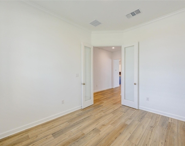 25326 Loch Doon Drive - Photo Thumbnail 5