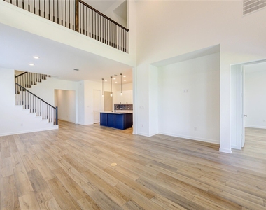 25326 Loch Doon Drive - Photo Thumbnail 8
