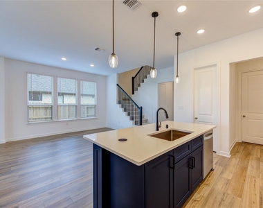 25326 Loch Doon Drive - Photo Thumbnail 12