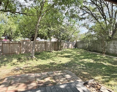 17407 Chamberlain Drive - Photo Thumbnail 15