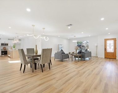 9603 Emnora Lane - Photo Thumbnail 5