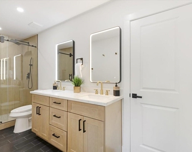 9603 Emnora Lane - Photo Thumbnail 11