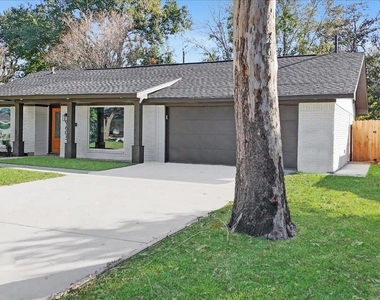 9603 Emnora Lane - Photo Thumbnail 23