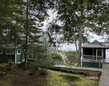 211 Lake - Photo Thumbnail 13