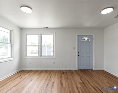 1806 Sussex Street - Photo Thumbnail 11