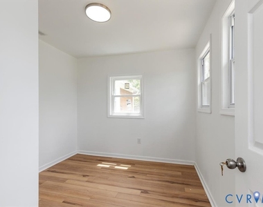1806 Sussex Street - Photo Thumbnail 22