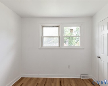 1806 Sussex Street - Photo Thumbnail 28