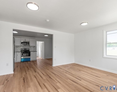 1806 Sussex Street - Photo Thumbnail 8