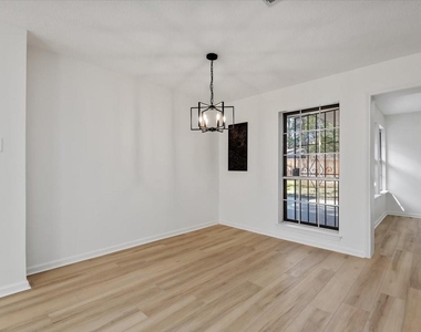 20 Woody Creek Drive - Photo Thumbnail 14