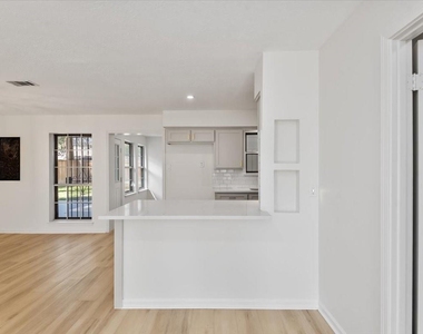 20 Woody Creek Drive - Photo Thumbnail 15