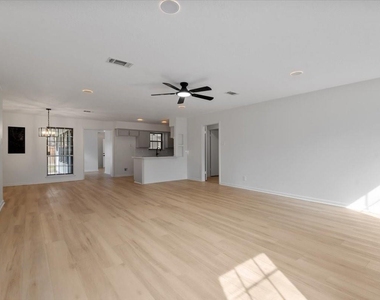 20 Woody Creek Drive - Photo Thumbnail 13