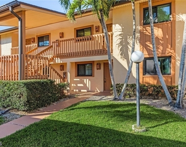 17425 Birchwood Lane - Photo Thumbnail 3