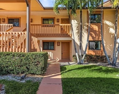 17425 Birchwood Lane - Photo Thumbnail 4