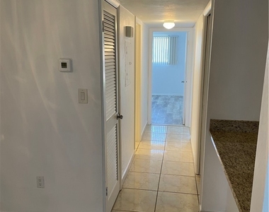 4906 Victoria Drive - Photo Thumbnail 5