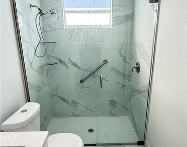 508 Bell Boulevard S - Photo Thumbnail 6