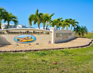 280 Airport Drive S - Photo Thumbnail 19