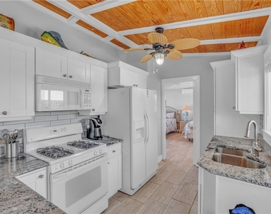 280 Airport Drive S - Photo Thumbnail 26