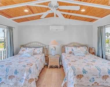 280 Airport Drive S - Photo Thumbnail 21