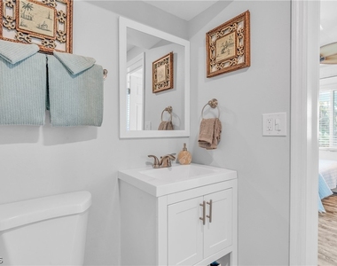 280 Airport Drive S - Photo Thumbnail 39