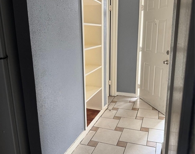 6201 Ranchester Drive - Photo Thumbnail 8