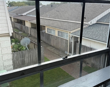 6201 Ranchester Drive - Photo Thumbnail 2
