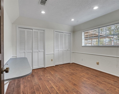 8 Shadowood Street - Photo Thumbnail 24