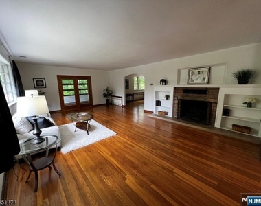 56 Grandview - Photo Thumbnail 9