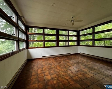 56 Grandview - Photo Thumbnail 11