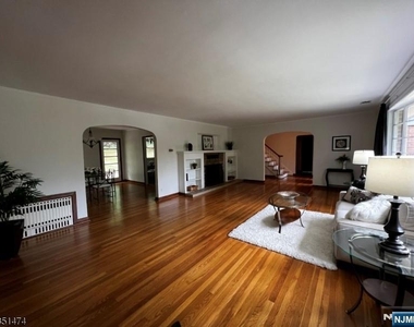 56 Grandview - Photo Thumbnail 13