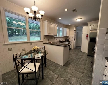 56 Grandview - Photo Thumbnail 15