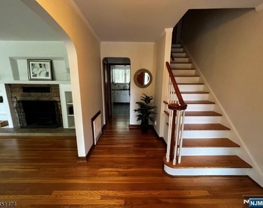 56 Grandview - Photo Thumbnail 4