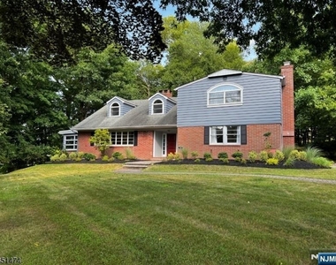 56 Grandview - Photo Thumbnail 1