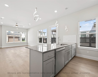 10719 Mason Rd - Photo Thumbnail 7