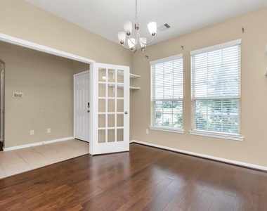 3734 E Briarlilly Park Circle - Photo Thumbnail 3