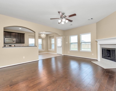 3734 E Briarlilly Park Circle - Photo Thumbnail 7