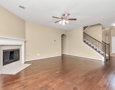 3734 E Briarlilly Park Circle - Photo Thumbnail 8