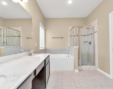 3734 E Briarlilly Park Circle - Photo Thumbnail 21