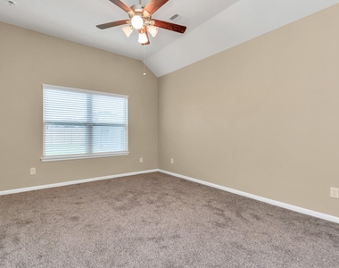3734 E Briarlilly Park Circle - Photo Thumbnail 16