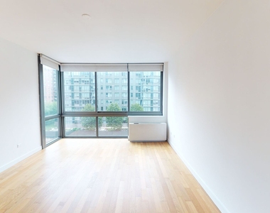 808 Columbus Ave - Photo Thumbnail 1