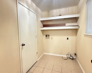 15307 Pebble Lake Drive - Photo Thumbnail 28