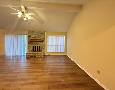 15307 Pebble Lake Drive - Photo Thumbnail 3