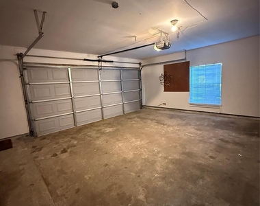 15307 Pebble Lake Drive - Photo Thumbnail 29