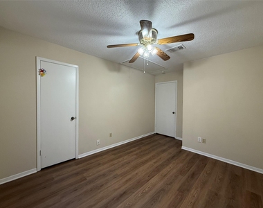 15307 Pebble Lake Drive - Photo Thumbnail 26