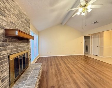 15307 Pebble Lake Drive - Photo Thumbnail 8