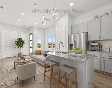 10719 Mason Rd - Photo Thumbnail 4