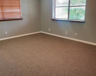 21122 Harvest Hill Lane - Photo Thumbnail 34