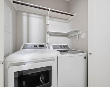 708 Schwartz Street - Photo Thumbnail 16