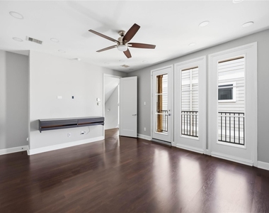 708 Schwartz Street - Photo Thumbnail 6